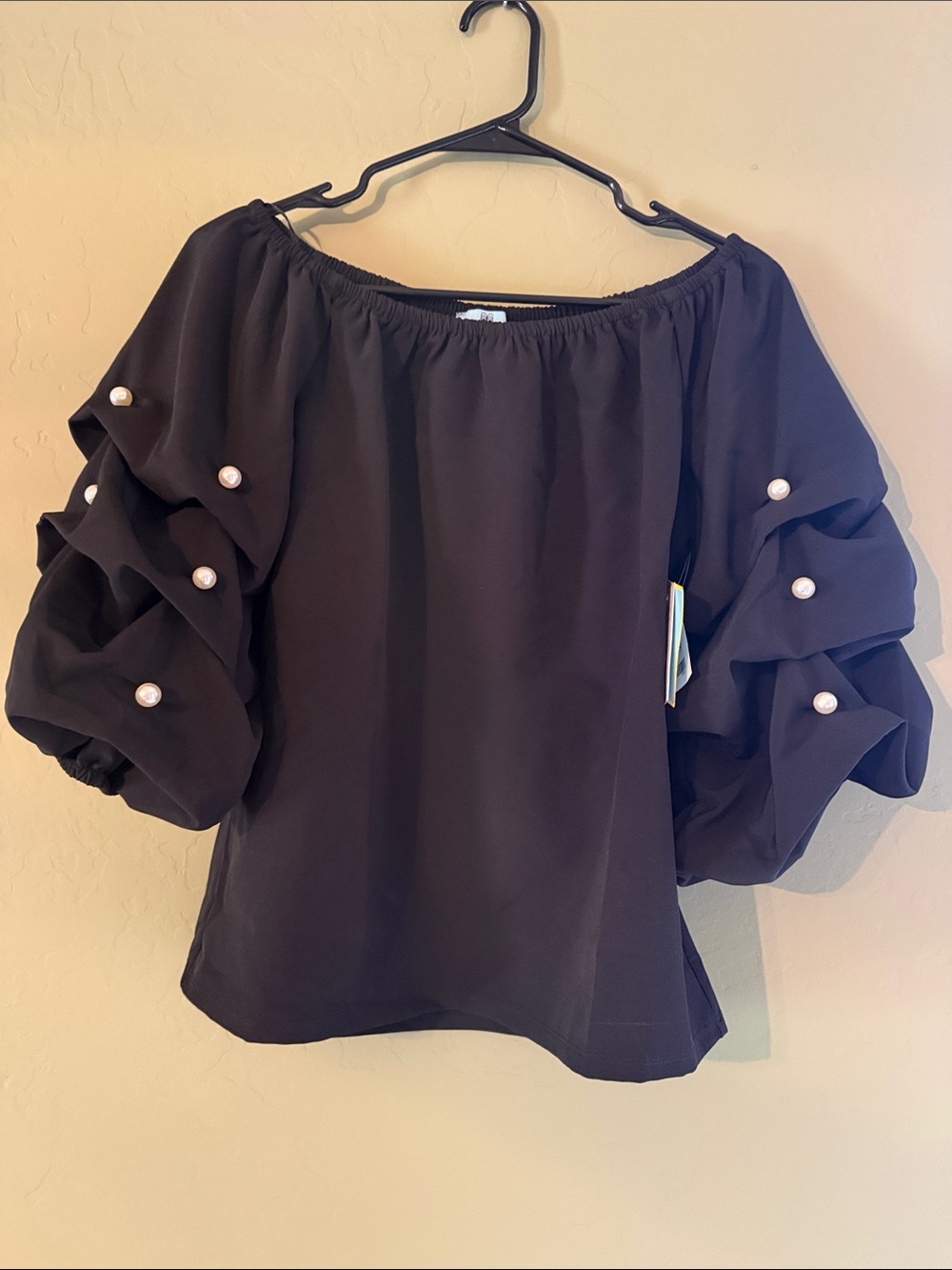 Cece Black Off-Shoulder Pearl-Embellished Puff Sleeve Top